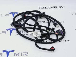 Электропроводка бампера заднего Tesla Model 3 1 поколение 2022, 1067959-00