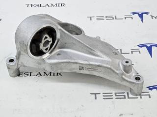 кронштейн двигателя Tesla Model Y 1 поколение 2025, 1093278-50, 1095337-00