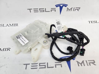 Блок ретрофит (ccs2) Tesla Model X 1 поколение 2020, 1495114-00, 1486940-00, 1495114-00-C