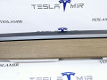 Декоративная накладка центральной консоли Tesla Model 3 1 поколение 2022, 1619569-00, 1091225-00, 1100567-00, 2019482-00, 2267326-00 - фото №3