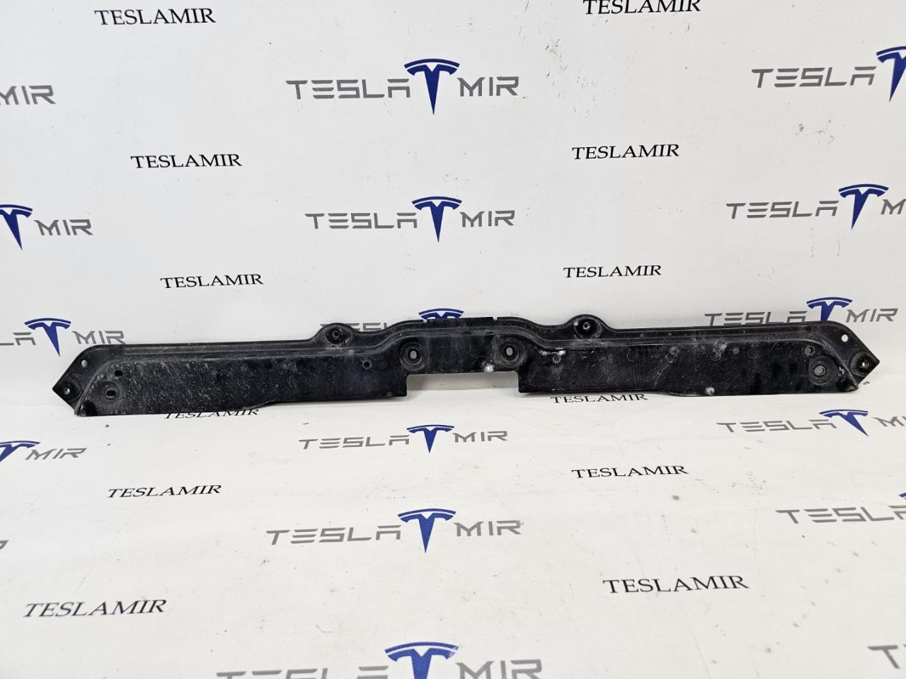 Кронштейн крепления батареи передний Tesla Model Y 1 поколение 2024, 1100055-01 - фото №1