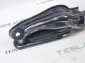 стойка передняя правая Tesla Model Y 1 поколение 2022, 2288064-00, 2288368-00 - фото №4
