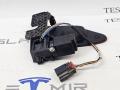Люк порта зарядки с электроприводом в сборе Tesla Model X 1 поколение 2018, 1042766-96, 1038557-00 - фото №4