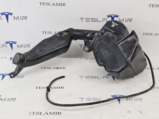 бачок омывателя Tesla Model Y 1 поколение 2022, 1110164-00, 1490400-00, 1497892-00