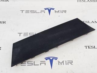 заглушка заднего бампера под крюк Tesla Model Y 1 поколение 2024, 1494009-00