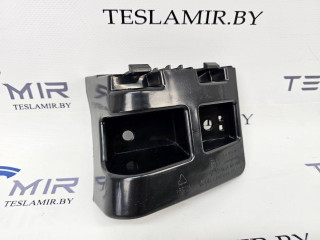 Кронштейн крепления фонаря правый Tesla Model Y 1 поколение 2021, 1506969-00, 1494039-00