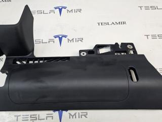 подушка безопасности коленная Tesla Model Y 1 поколение 2025, 1143753-00, 1077825-00, 1937331-50