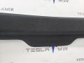 накладка двери (крышки) багажника Tesla Model Y 1 поколение 2025, 1935503-50, 1938873-00 - фото №2