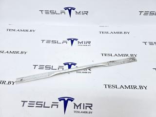 Трубка усиления телевизора/радиаторов алюминиевая (ус) Tesla Model S 1 поколение [рестайлинг] 2017, 1038910-00