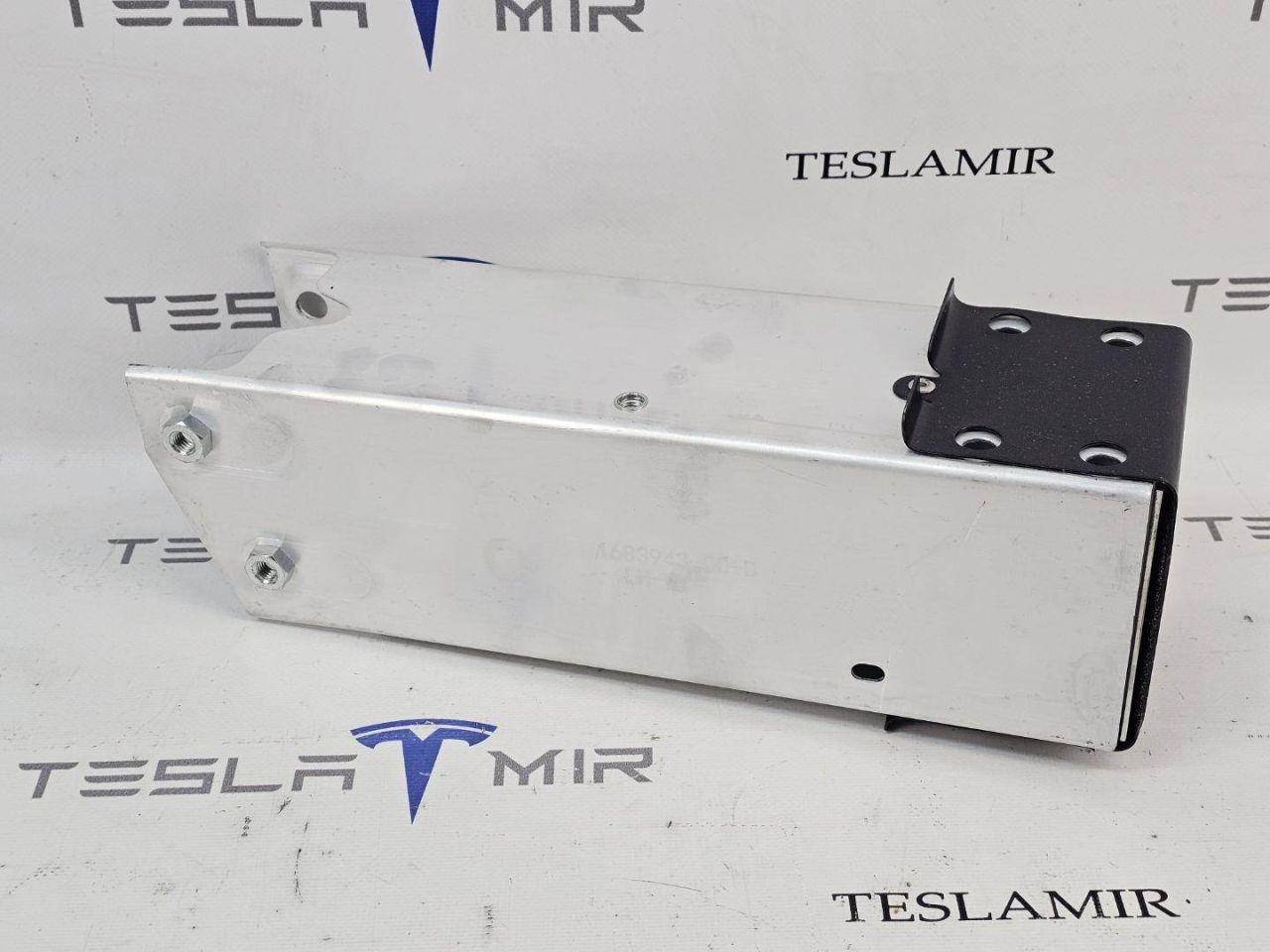 Удлинитель лонжерона (клык) правый Tesla Model 3 2 поколение 2025, 1683942-00 - фото №1