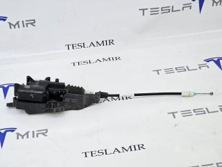 Электропривод (активатор, актуатор) замка капота Tesla Model Y 1 поколение 2024, 1500398-00, 1643071-00