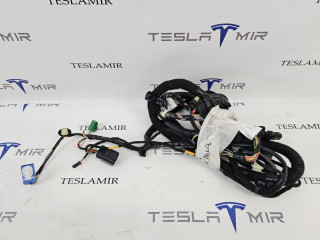 Электропроводка двери передняя правая Tesla Model Y 1 поколение 2022, 1489052-00