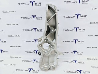 кулак поворотный левый Tesla Model S 1 поколение [рестайлинг] 2017, 1030605-00