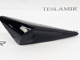 Повторитель поворота (камера крыла АП2.0/2.5/3.0/4.0) левый Tesla Model S 1 поколение [2-й рестайлинг] 2022, 1588283-00