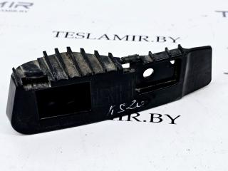Кронштейн крепления фонаря правый Tesla Model 3 1 поколение 2019, 1083993-00