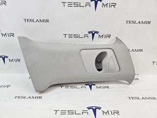 Накладка стойки B внутренняя Tesla Model Y 1 поколение 2024, 1666821-00