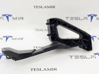 крепление фары левой Tesla Model S 1 поколение [2-й рестайлинг] 2022, 1643511-00