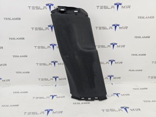 Накладка стойки B внутренняя Tesla Model Y 1 поколение 2022, 1718032-97