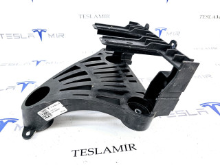 кронштейн компрессора кондиционера Tesla Model 3 1 поколение 2022, 1673627-00, 1667014-00