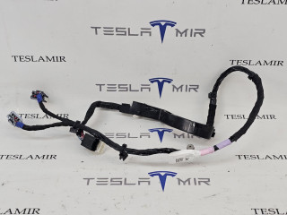 Электропроводка двери задняя левая Tesla Model X 1 поколение 2018, 1063405-00