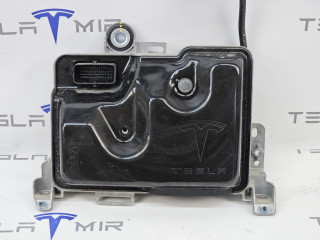 Блок управления BCM (бортовой сети) (Body Control Module) Боди Tesla Model Y 1 поколение 2022, 1118182-12, 1583991-00, 1569303-00, 1497319-00, 1569236-00, 1583991-03, 1616715-00