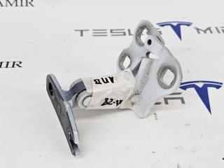 петля двери Tesla Model 3 2 поколение 2024, 1773627-01