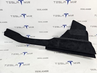 Кронштейн крепления обшивки багажника правый Tesla Model 3 2 поколение 2025, 1733838-29, 1733838-00