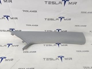 Накладка декоративная стойки А внутренняя правая верхняя Tesla Model Y 1 поколение 2025, 1935480-51