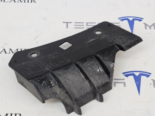 крепление бампера Tesla Model 3 1 поколение 2019, 1084170-00