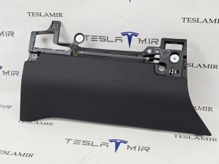 подушка безопасности коленная Tesla Model S 1 поколение [2-й рестайлинг] 2022, 1077825-00, 1582859-00