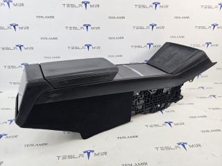консоль салона Tesla Model 3 2 поколение 2024, 1714377-24