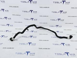 Шланг системы охлаждения заднего мотора Tesla Model 3 1 поколение 2019, 1077595-00