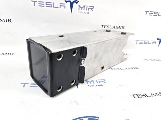 Удлинитель лонжерона (клык) правый Tesla Model 3 1 поколение 2021, 1088149-00