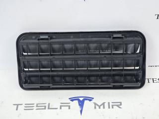 Вентиляционный клапан заднего багажника (жабры) Tesla Model 3 2 поколение 2024, 1098751-00