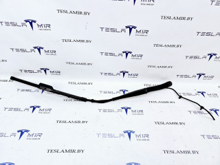 щеткодержатель (поводок стеклоочистителя, дворник) Tesla Model 3 1 поколение 2022, 1076729-00, 1076731-00, 1076727-00, 1621687-00