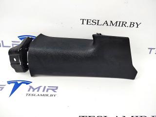 Накладка стойки С внутренняя правая верхняя Tesla Model 3 1 поколение 2023, 1086277-00