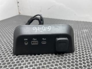 разъем AUX / USB Chevrolet TrailBlazer 3 поколение 2021, 1.3 л., бензин, АКПП, черный, полный привод, 13529867