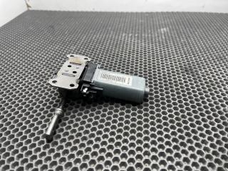 моторчик регулировки сиденья Porsche Cayenne 958 [рестайлинг] 2014, 3.6 л., бензин, АКПП, чёрный, полный привод, 2