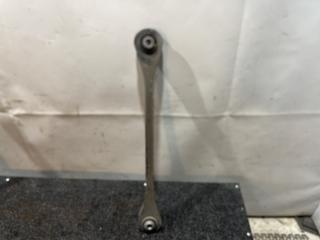 рычаг задний левый Porsche Cayenne 958 [рестайлинг] 2014, 3.6 л., бензин, АКПП, чёрный, полный привод, 7P0501530