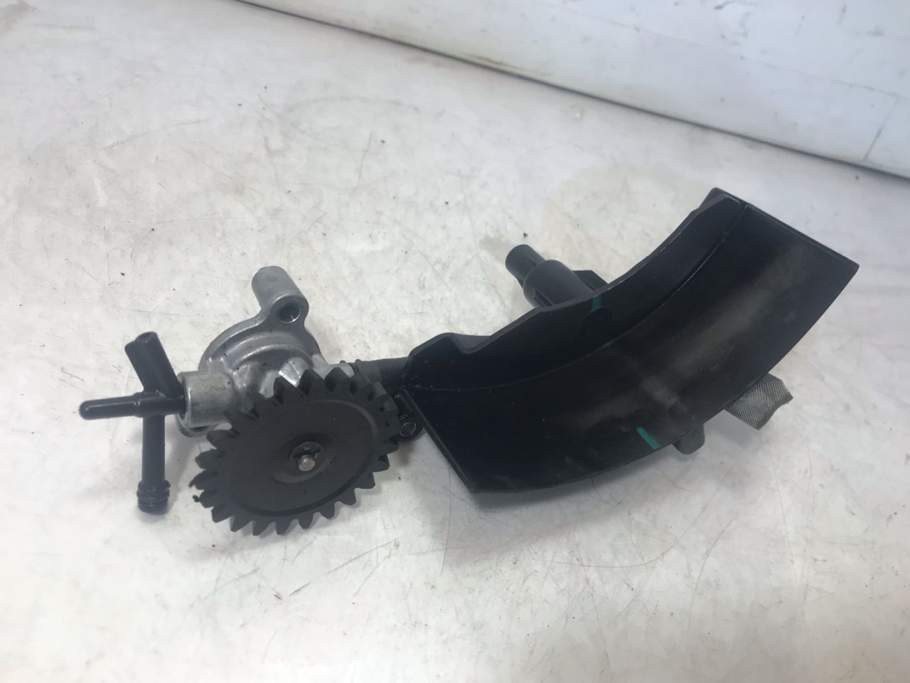 двигатель Tesla Model S 1 поколение (2012 - 2016), 0.1 л., электро, АКПП, серый, седан, задний привод, 100880100A - фото №1