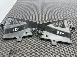 крепление бампера Chevrolet Equinox 3 поколение 2018, 1.5 л., бензин, бежевый, полный привод, 84211842, 842118423