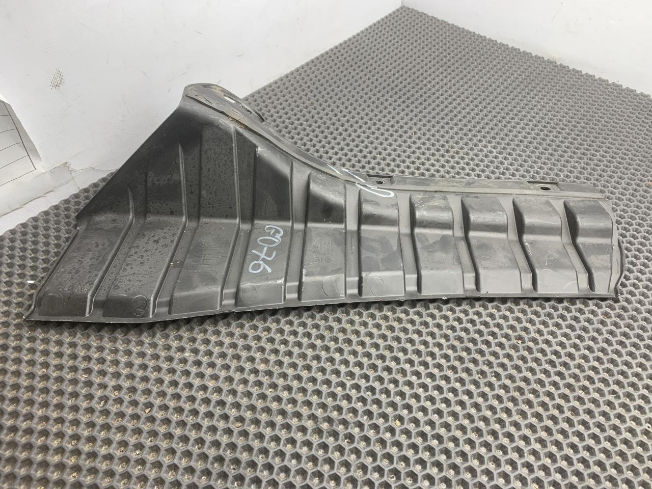 пыльник переднего крыла Chevrolet TrailBlazer 3 поколение 2021, 1.3 л., бензин, АКПП, черный, полный привод - фото №1