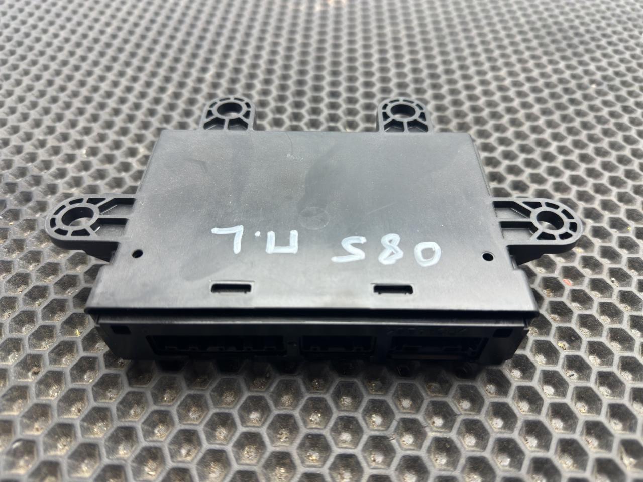 Блок управления бесключевым доступом Acura MDX 4 поколение 2022, 3.5 л., бензин, АКПП, серебристый, полный привод, 35050TYAA01 - фото №1