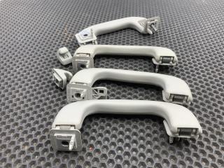 ручка внутренняя потолочная Chevrolet TrailBlazer 3 поколение 2021, 1.3 л., бензин, АКПП, черный, полный привод