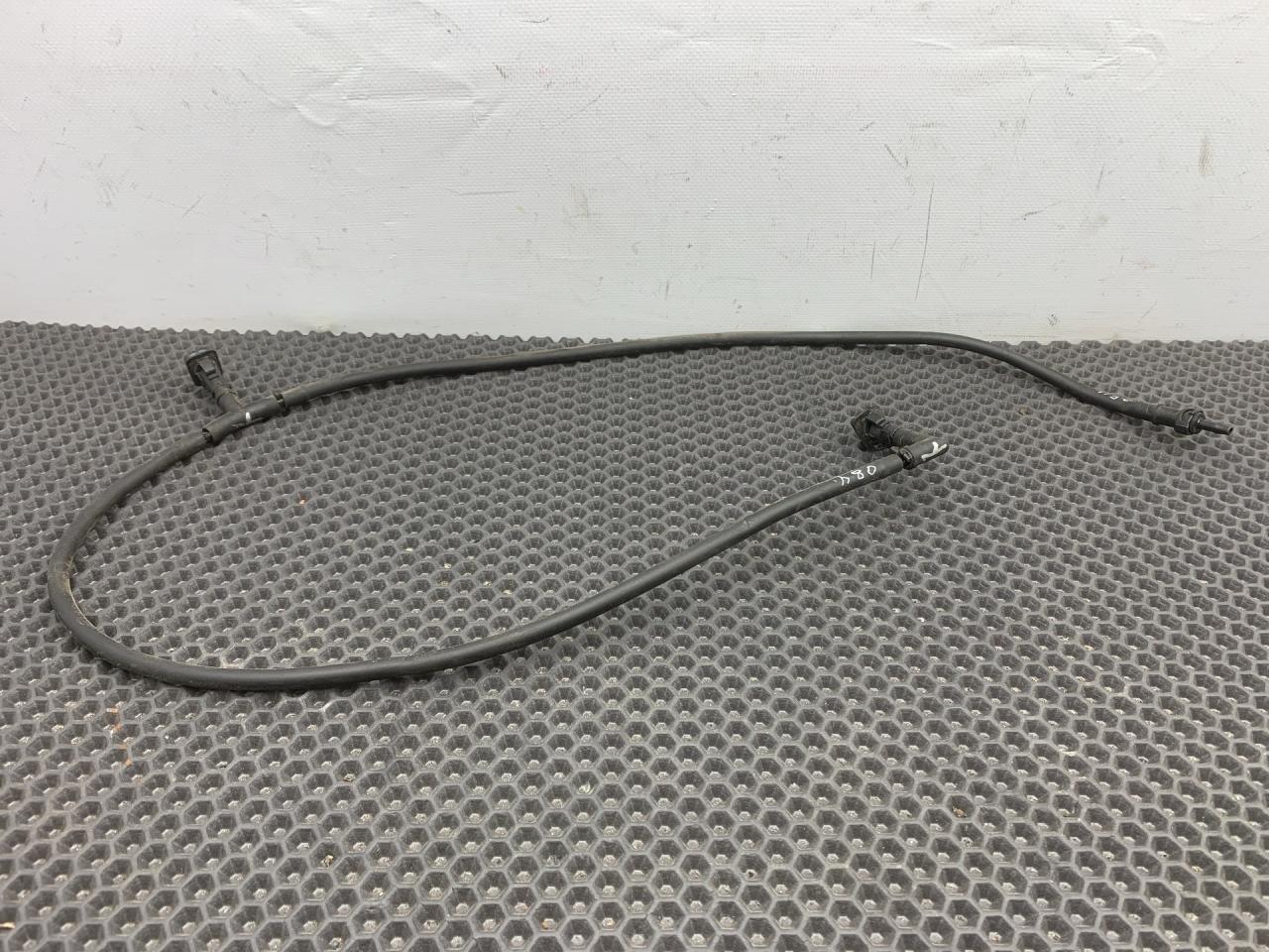 форсунка омывателя лобового стекла Cadillac XT4 1 поколение 2019, 2.0 л., бензин, АКПП, синий, передний привод - фото №1