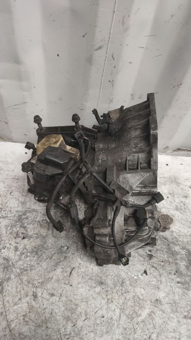 КПП механическая (МКПП) Ford Focus 1 поколение (1998 - 2001), 1.8 л., бензин, XS4R7201CD - фото №1