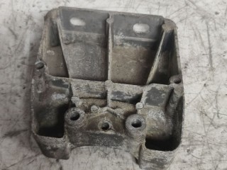 кронштейн (крепление) BMW 5 серия E60/E61 [рестайлинг] 2009, 2.0 л., бензин, АКПП, 51617010593