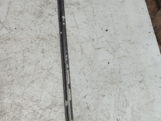 молдинг двери передней правой Mazda 3 BK (2003 - 2005), седан