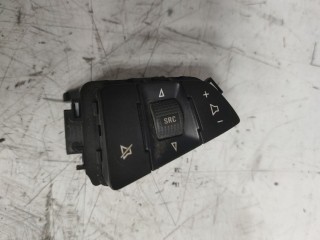 панель управления магнитолой Chevrolet Cruze 1 поколение 2010, 1.8 л., бензин, АКПП, 13292667