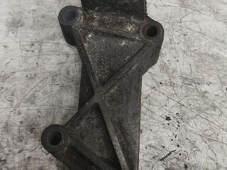 кронштейн двигателя Renault Master 2 поколение [рестайлинг] 2005, 2.5 л., дизель, 8200454462